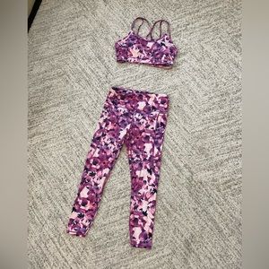 Gaiam purple and pink floral yoga set (Large top, Medium pants)